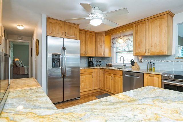 47 Sharon Rd, Hamilton, MA 01982