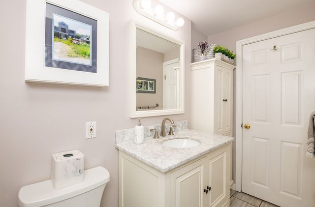 47 Sharon Rd, Hamilton, MA 01982