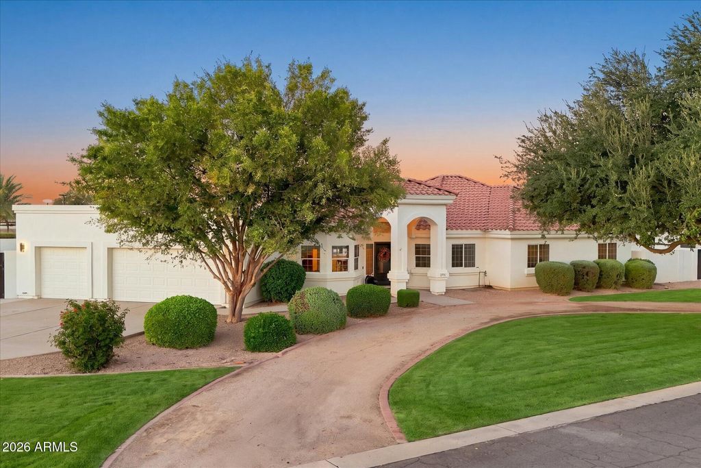 8546 E WATERFORD Circle, Mesa, AZ 85212 — photo 2
