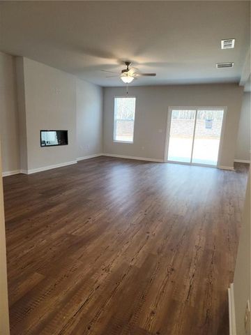 194 Green Love Lane, Grayson, GA 30017