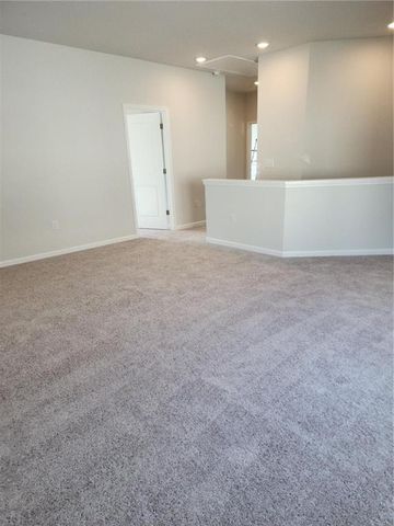 194 Green Love Lane, Grayson, GA 30017