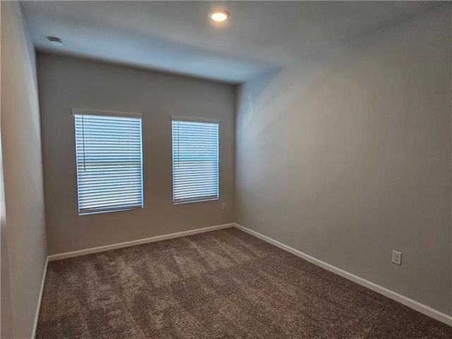 194 Green Love Lane, Grayson, GA 30017
