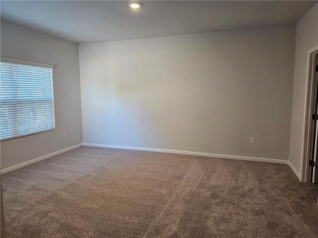 194 Green Love Lane, Grayson, GA 30017