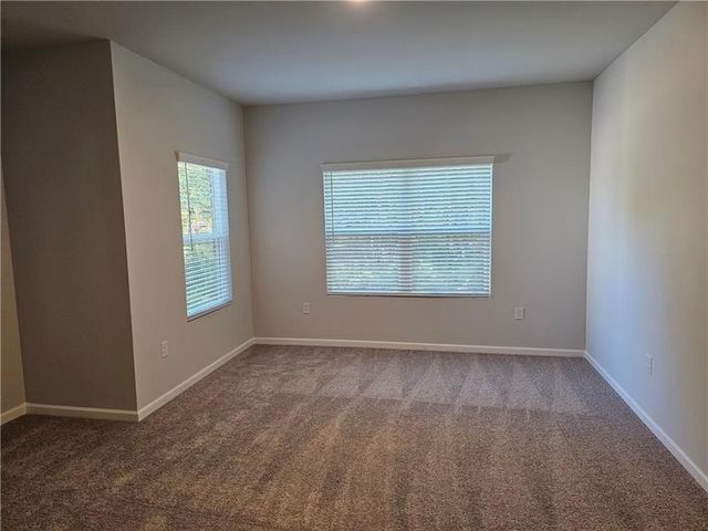 194 Green Love Lane, Grayson, GA 30017