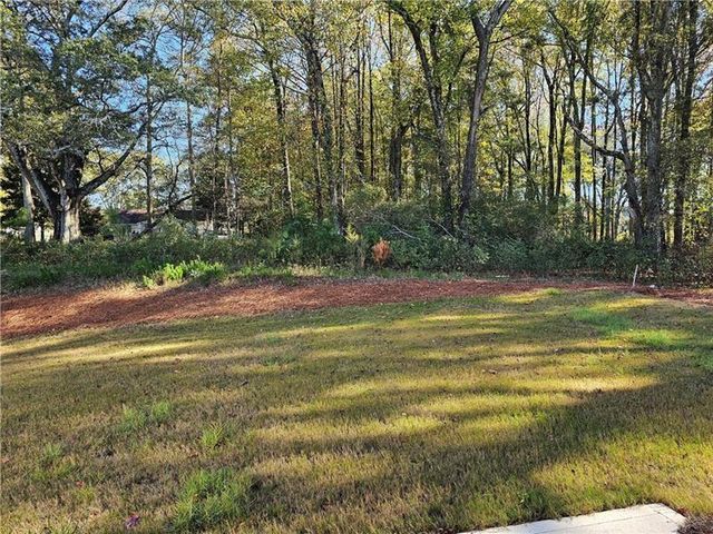 194 Green Love Lane, Grayson, GA 30017