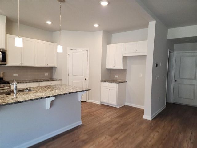 194 Green Love Lane, Grayson, GA 30017