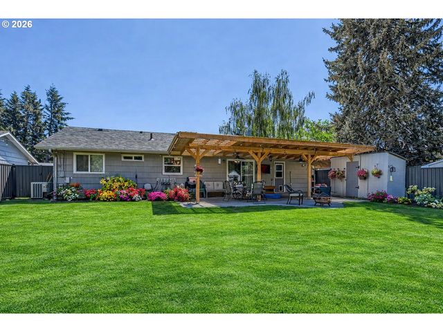 16827 Se RHINE St, Portland, OR 97236