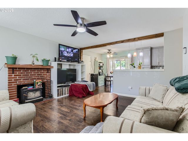 16827 Se RHINE St, Portland, OR 97236