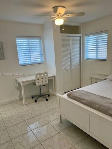 6301 SW 59th Pl, South Miami, FL 33143