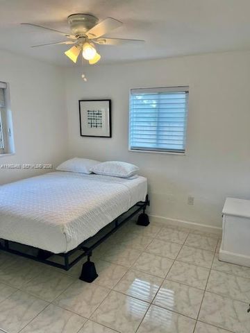 6301 SW 59th Pl, South Miami, FL 33143