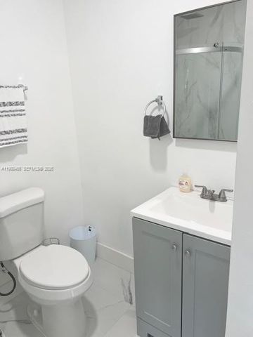 6301 SW 59th Pl, South Miami, FL 33143