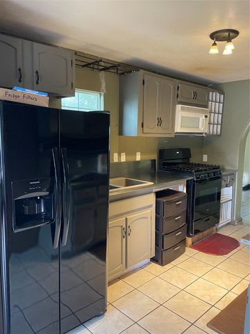 225A Old 71 A, Cedar Creek, TX 78612
