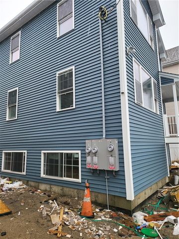 729 Potters Avenue, Providence, RI 02907