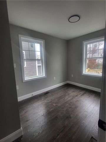 729 Potters Avenue, Providence, RI 02907