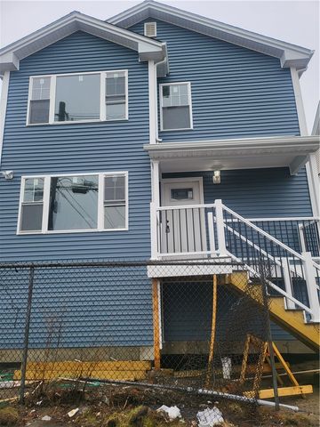 729 Potters Avenue, Providence, RI 02907