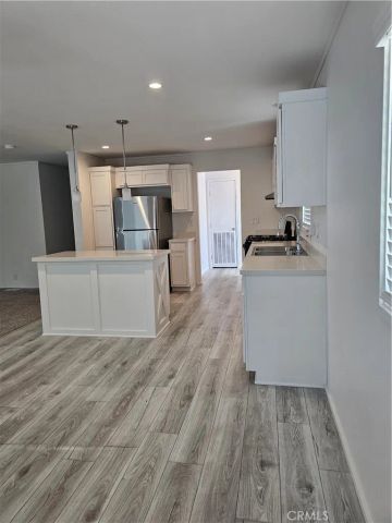 1560 Massachussetts 94, Riverside, CA 92570