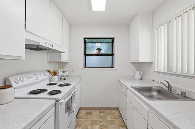 4217 Oberon Ave, North Highlands, CA 95660