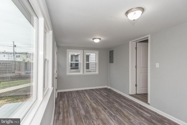 2410 LIBERATOR ST, Levittown, PA 19057