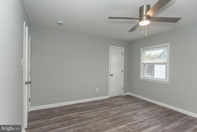2410 LIBERATOR ST, Levittown, PA 19057