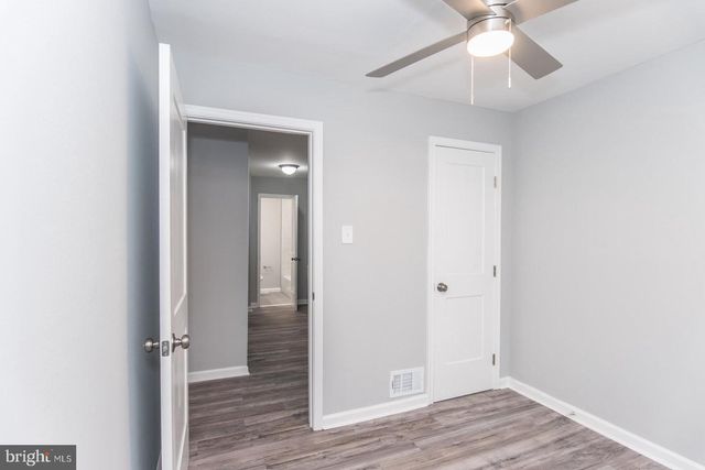 2410 LIBERATOR ST, Levittown, PA 19057