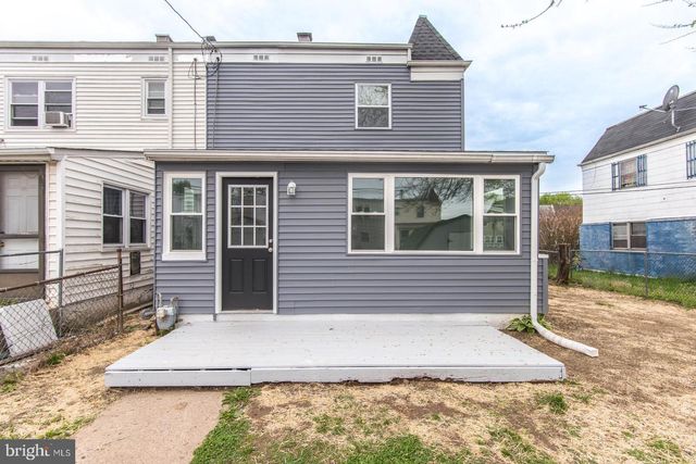 2410 LIBERATOR ST, Levittown, PA 19057