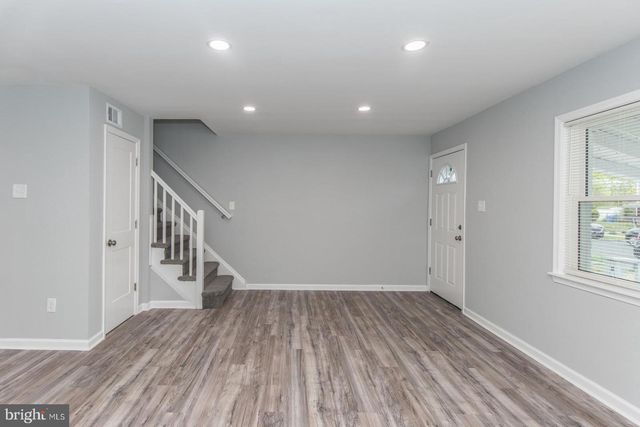 2410 LIBERATOR ST, Levittown, PA 19057