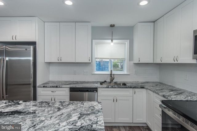 2410 LIBERATOR ST, Levittown, PA 19057
