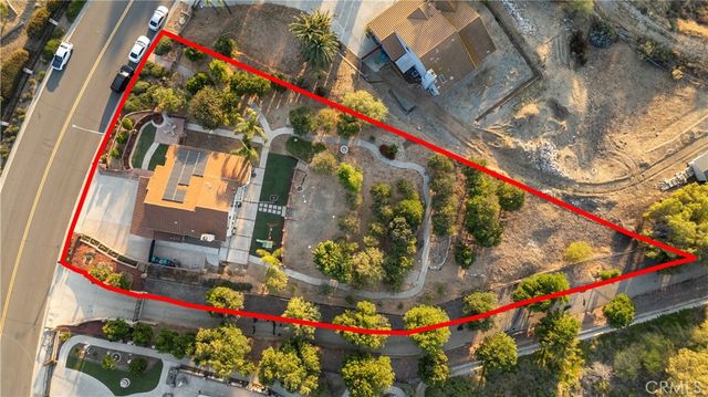 1901 Praed, Riverside, CA 92503