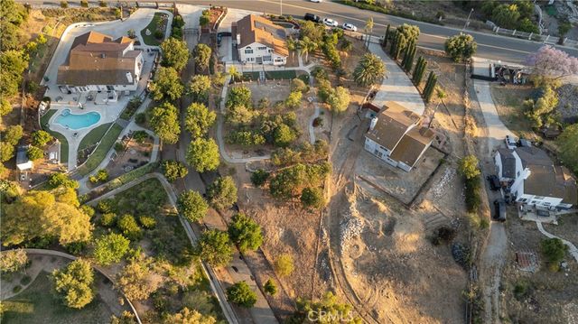 1901 Praed, Riverside, CA 92503