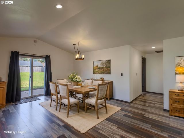 304 E WILSON St, Yacolt, WA 98675