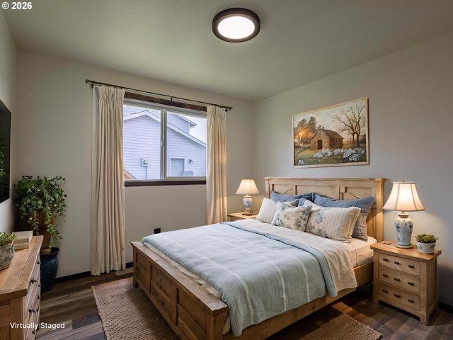 304 E WILSON St, Yacolt, WA 98675