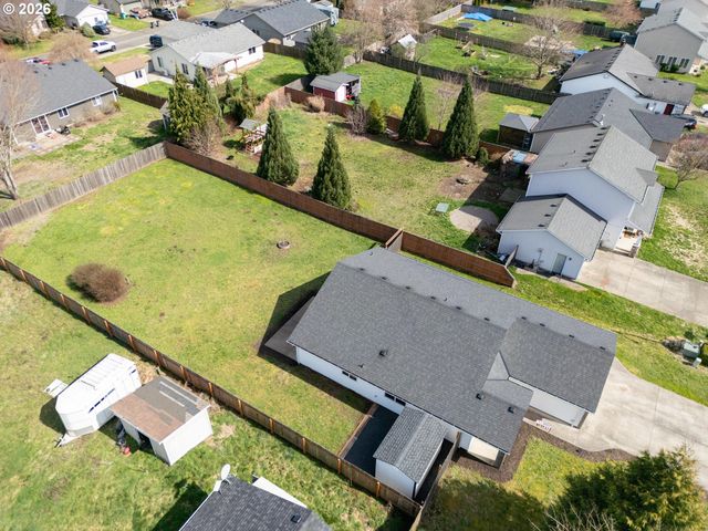 304 E WILSON St, Yacolt, WA 98675