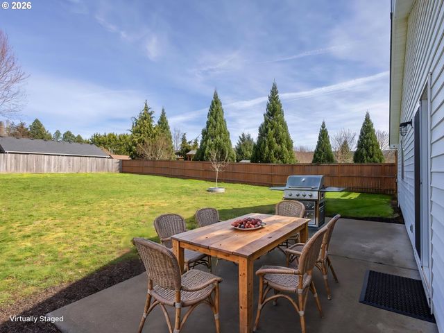 304 E WILSON St, Yacolt, WA 98675