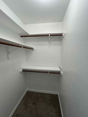 1512 Parkfield CIR, Round Rock, TX 78664