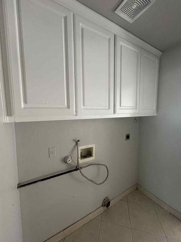 1512 Parkfield CIR, Round Rock, TX 78664