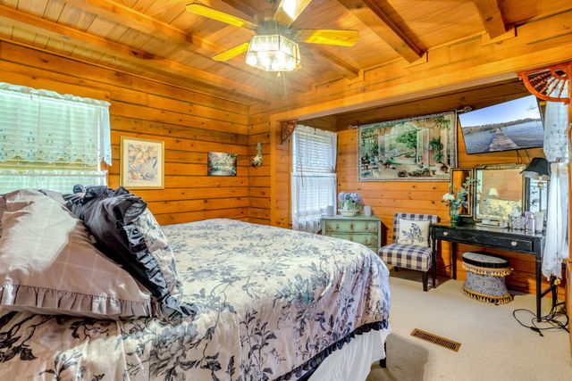 97 OVERLOOK LN, Burgess, VA 22432