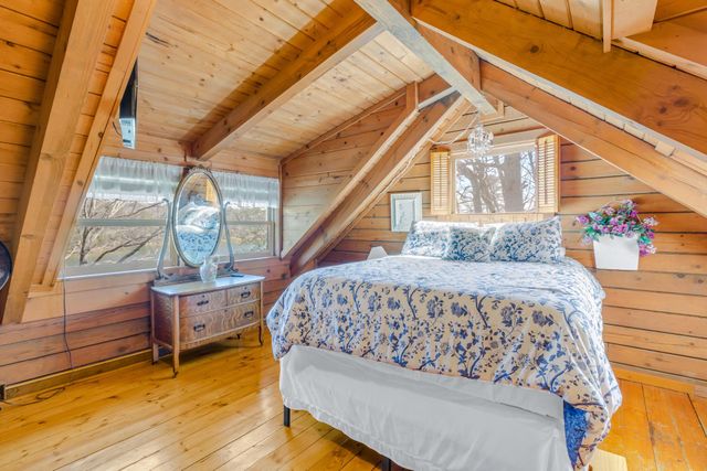 97 OVERLOOK LN, Burgess, VA 22432