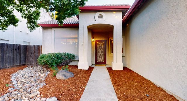 127 Douglas Dr, Lincoln, CA 95648