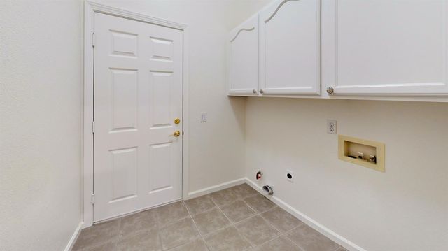 127 Douglas Dr, Lincoln, CA 95648