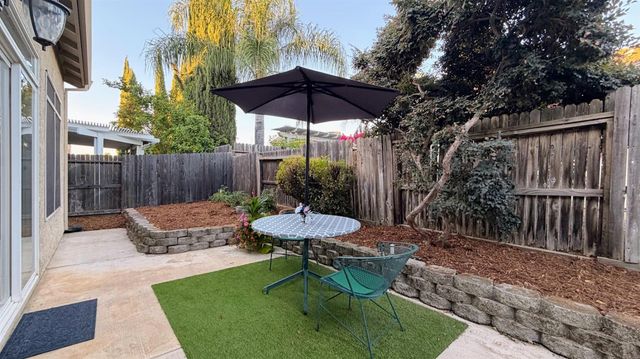 127 Douglas Dr, Lincoln, CA 95648