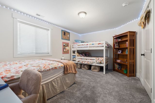 7408 Longboat Drive, Johnston, IA 50131