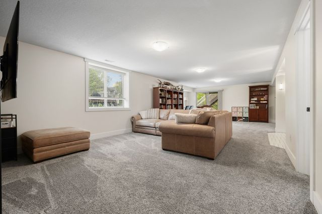 7408 Longboat Drive, Johnston, IA 50131