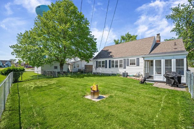 305 E 3Rd Street, Brookston, IN 47923