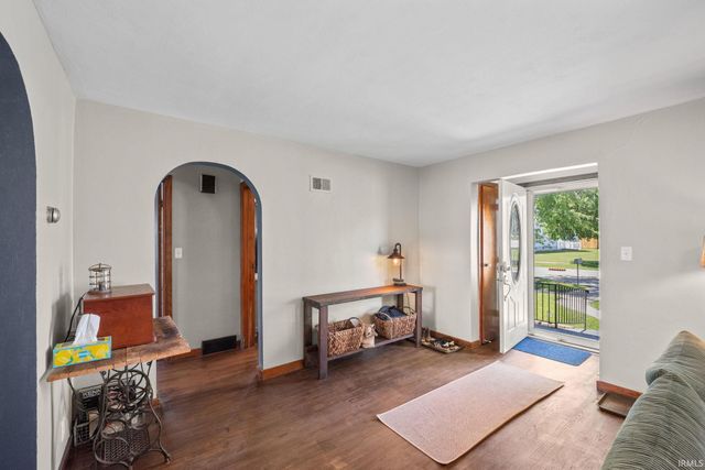 305 E 3Rd Street, Brookston, IN 47923