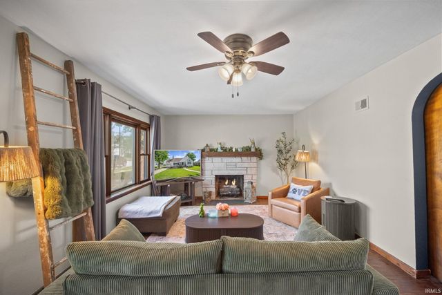 305 E 3Rd Street, Brookston, IN 47923