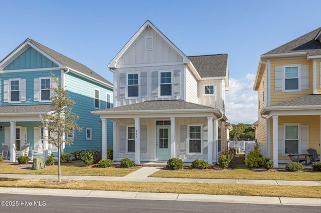 223 Great Egret Way, Beaufort, NC 28516