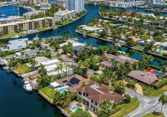 524 Oleander Drive, Hallandale Beach, FL 33009