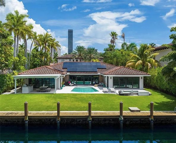 524 Oleander Drive, Hallandale Beach, FL 33009