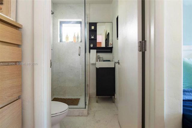 524 Oleander Drive, Hallandale Beach, FL 33009