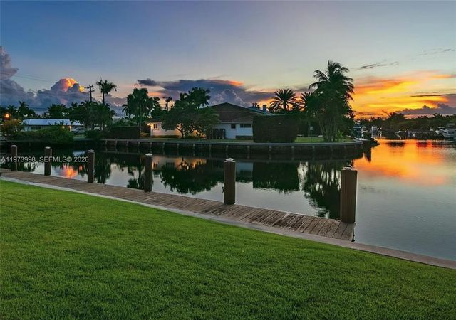 524 Oleander Drive, Hallandale Beach, FL 33009